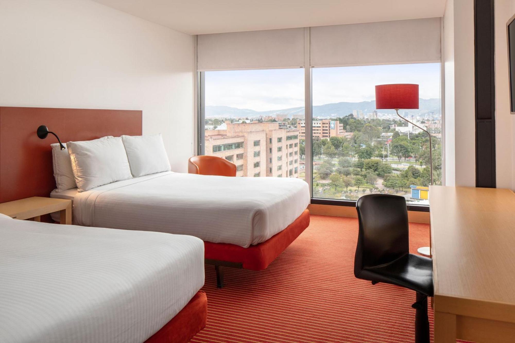 Fairfield By Marriott Bogota Embajada Hotel Exterior photo