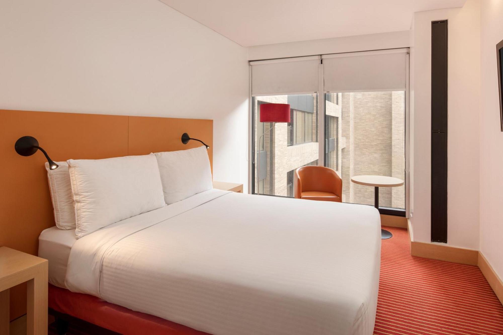 Fairfield By Marriott Bogota Embajada Hotel Exterior photo