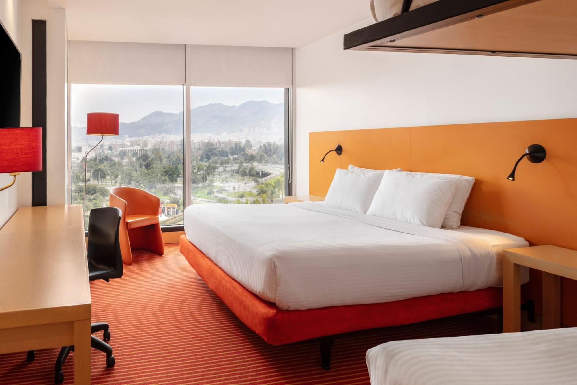 Fairfield By Marriott Bogota Embajada Hotel Exterior photo