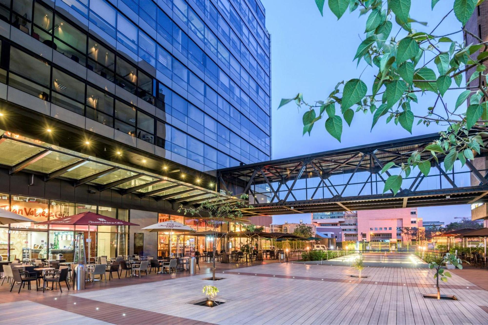 Fairfield By Marriott Bogota Embajada Hotel Exterior photo